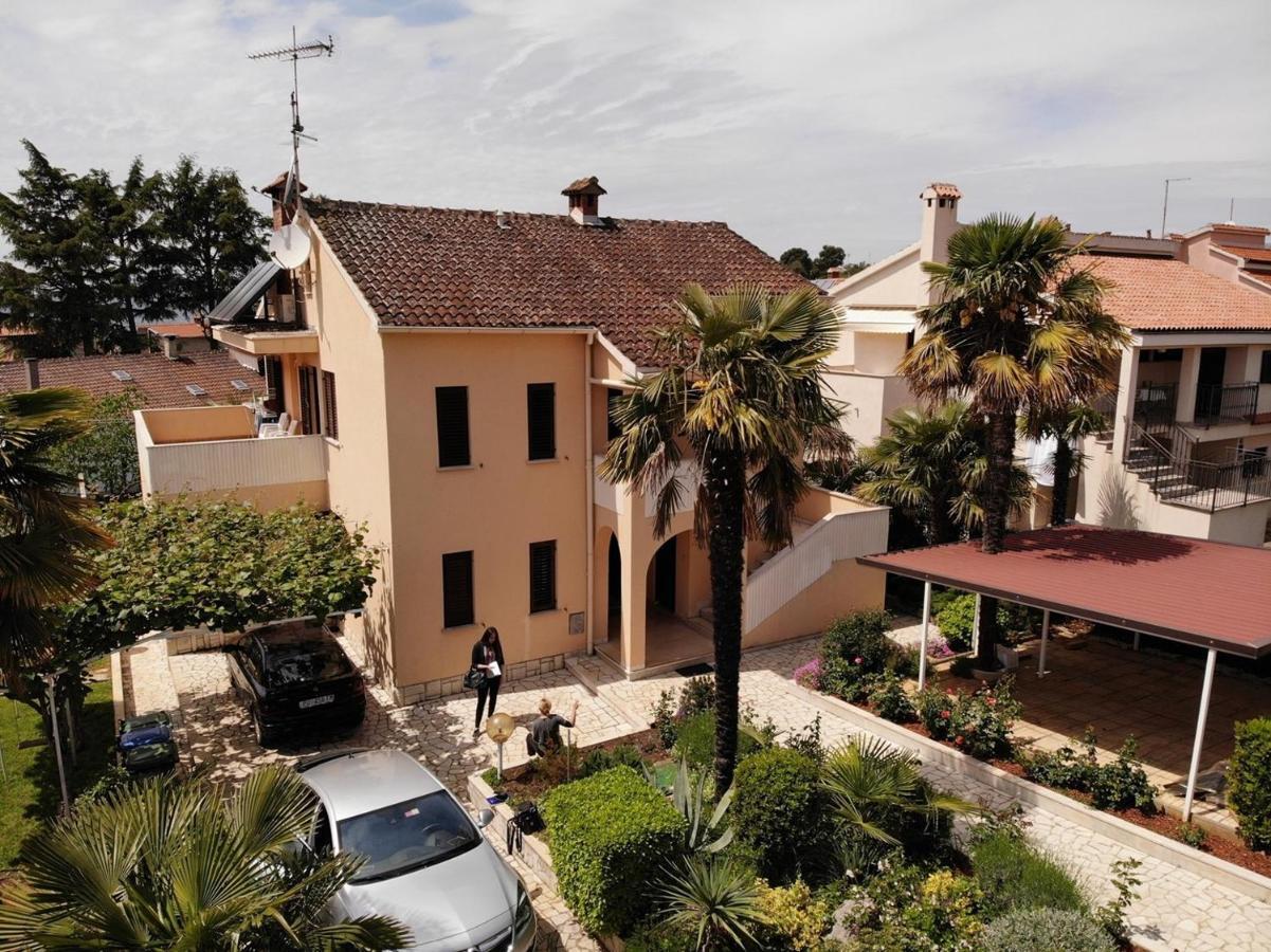 Apartment A4 Ines Near Beach Porec Exterior photo